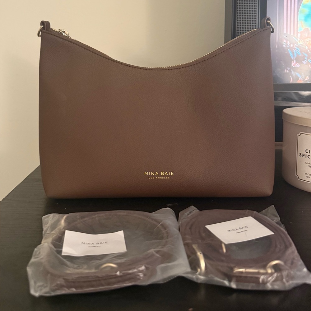 Mina Baie Coco Addison